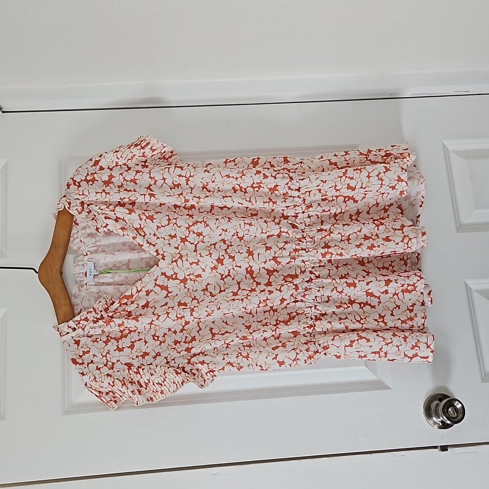 Pleated Sleeve Floral Peplum Top